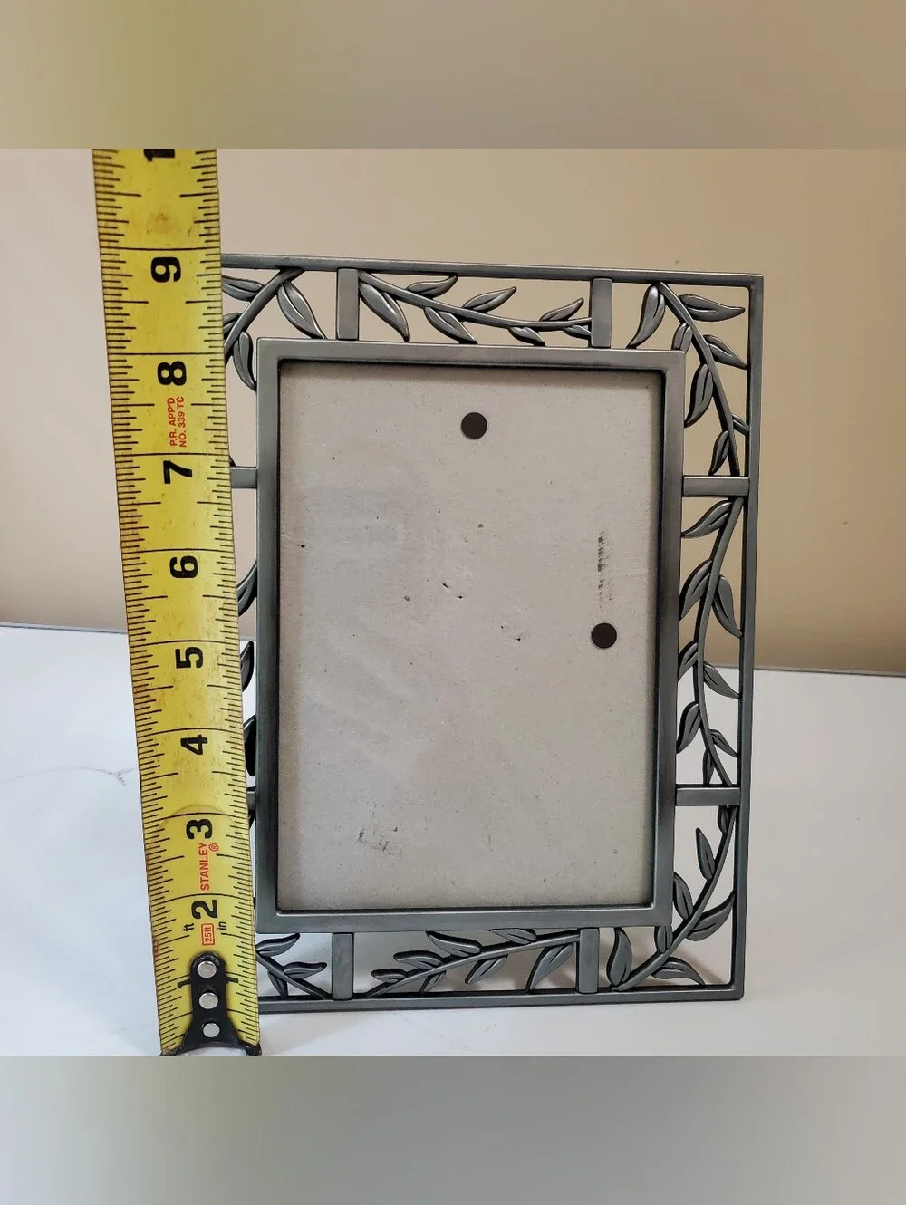 Decorative Leaf Metal Picture Frame - 5×7 Easel Style